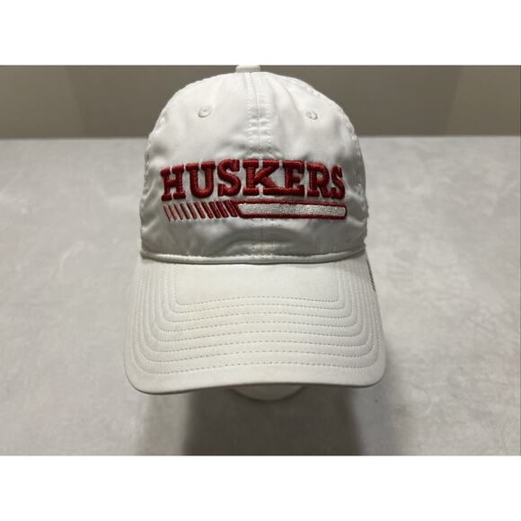 Adidas Nebraska Huskers Hat Cap Strapback One Size White Red Football NCAA - Picture 1 of 9